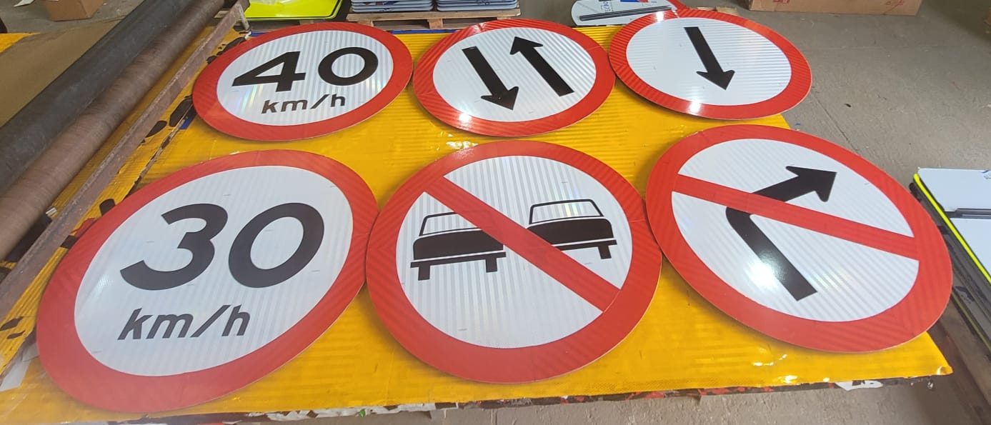 Placas de Regulamentação
